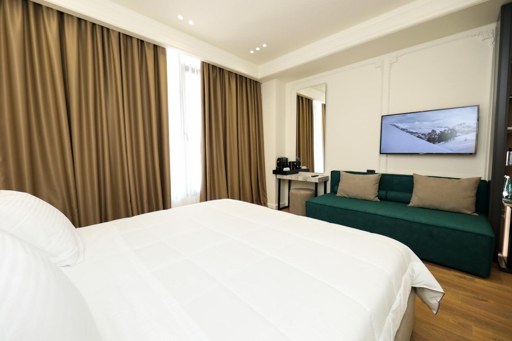 Hotel Adore Vlore Exterior photo